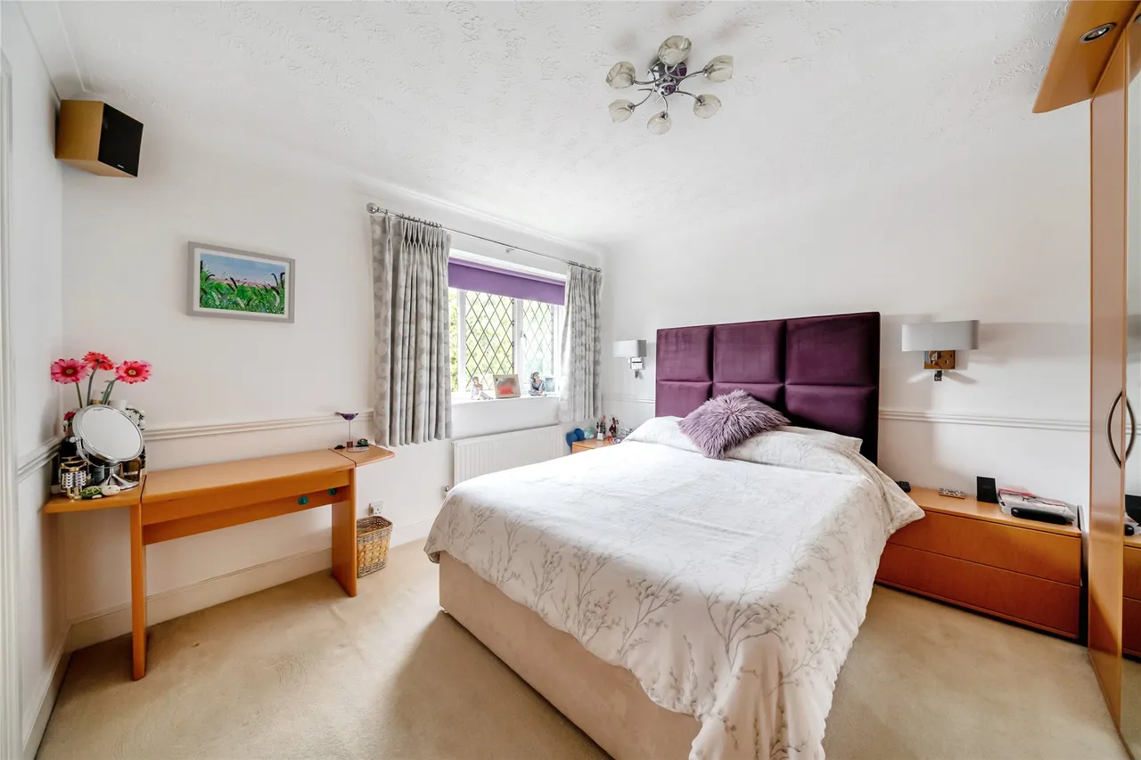 Shrublands Drive, Lightwater, GU18, photo 12