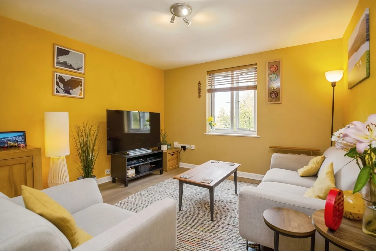 2 bed flat for sale, Rimini House, Ffordd Garthorne, CF10