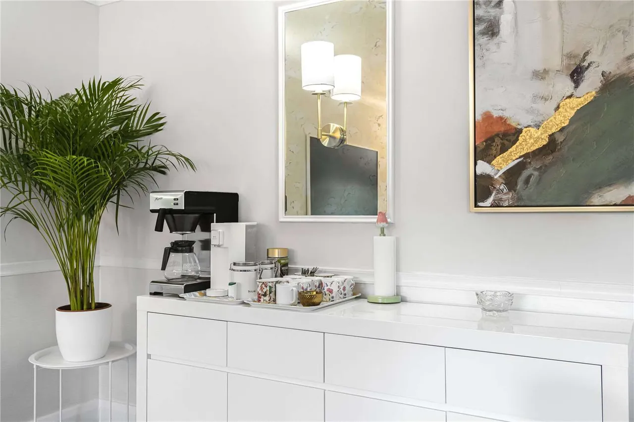 Finchley Road, London, NW11 7SB, photo 12
