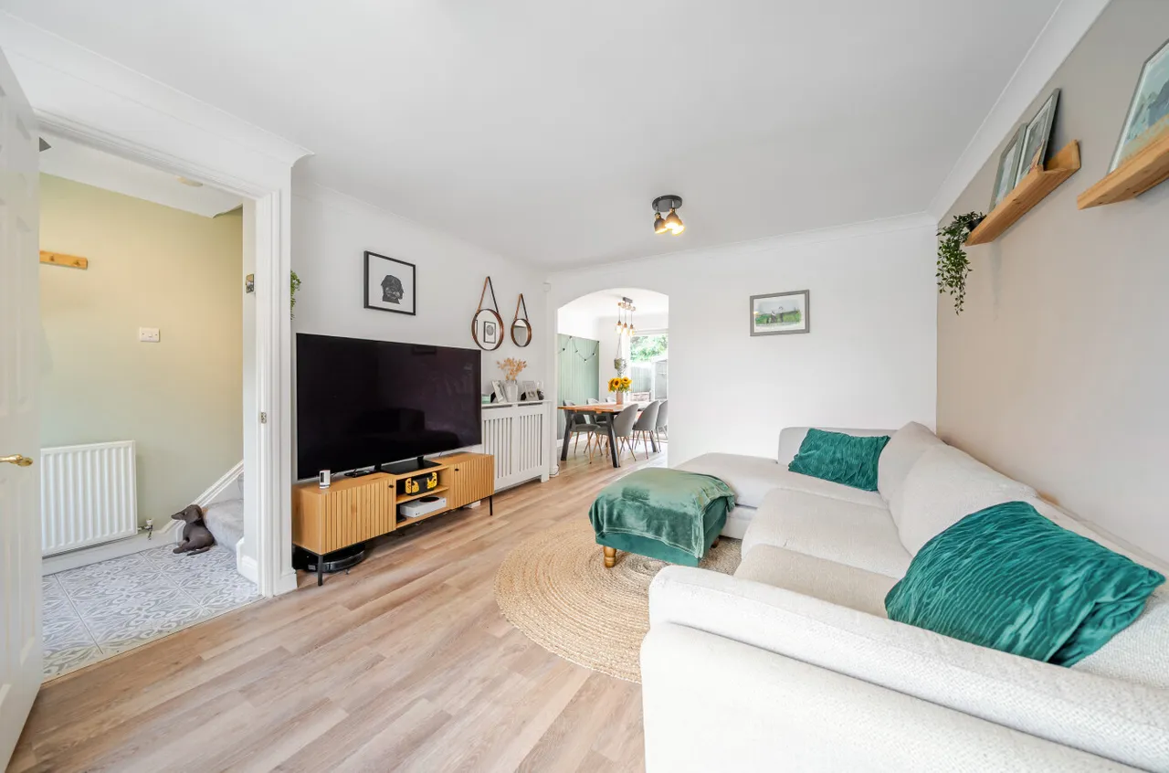 Westminster Close, Rodley, LS13, photo 11