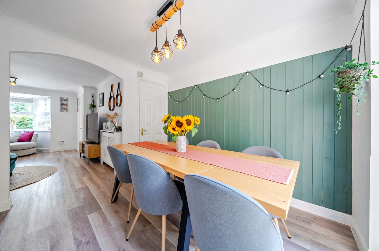 Westminster Close, Rodley, LS13, photo 13