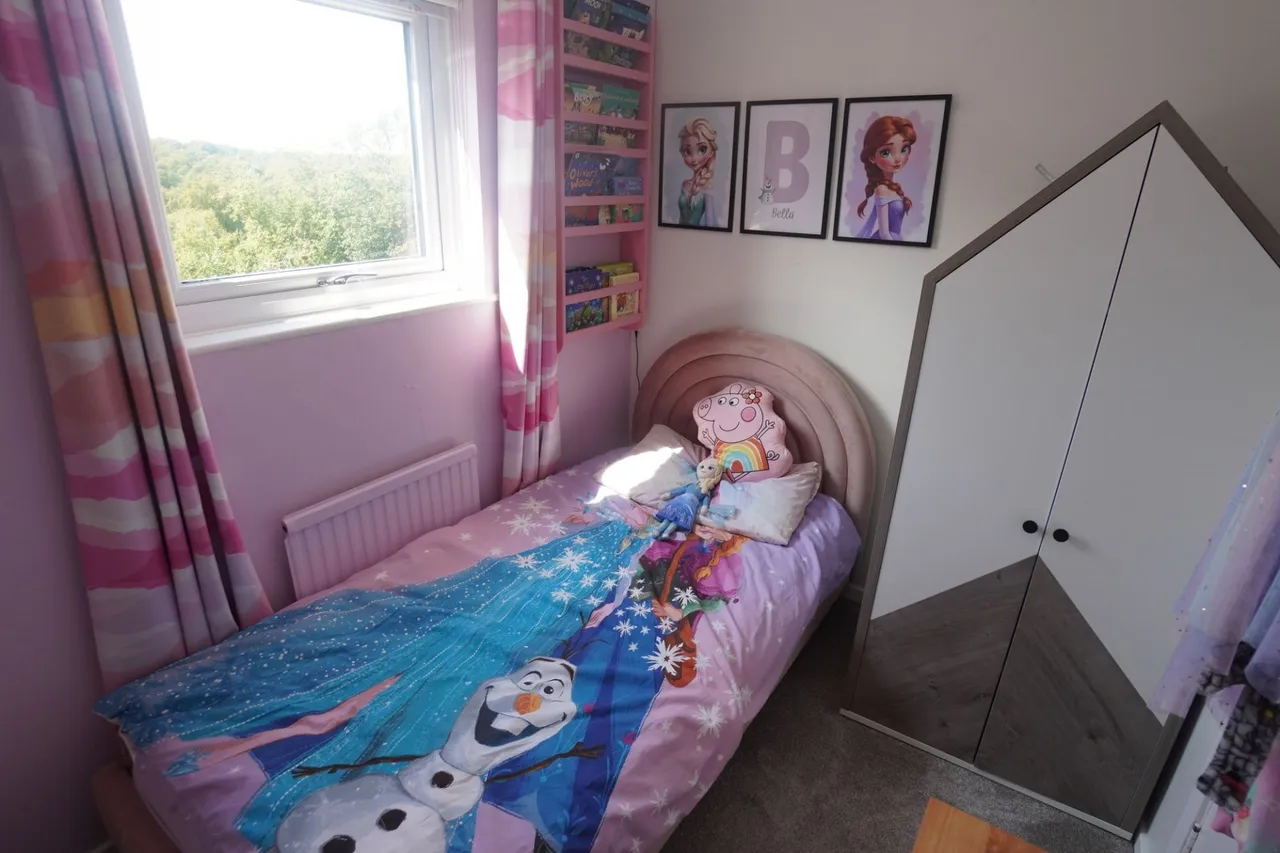 Glenister Road, High Wycombe, HP12, photo 10
