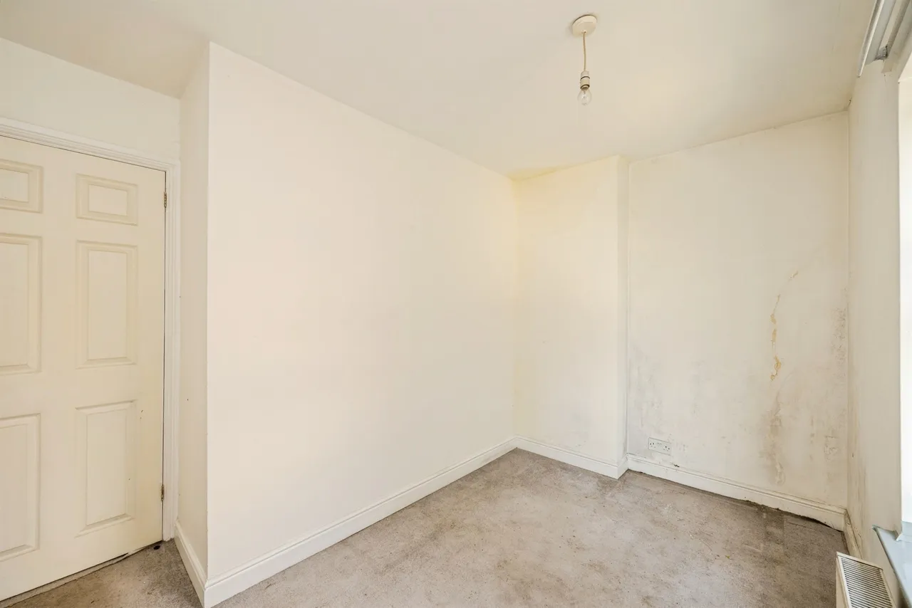 Buxton Road, Ashbourne, photo 11