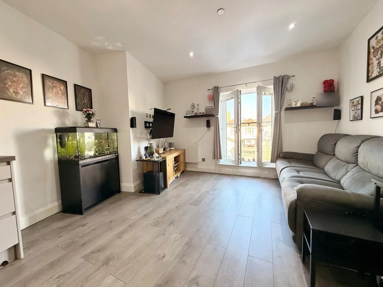 Gogmore Lane, Surrey Chertsey, KT16, photo 3