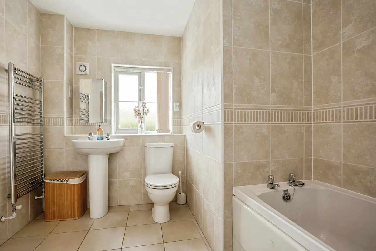 Darwin Crescent, Loughborough, LE11, photo 18