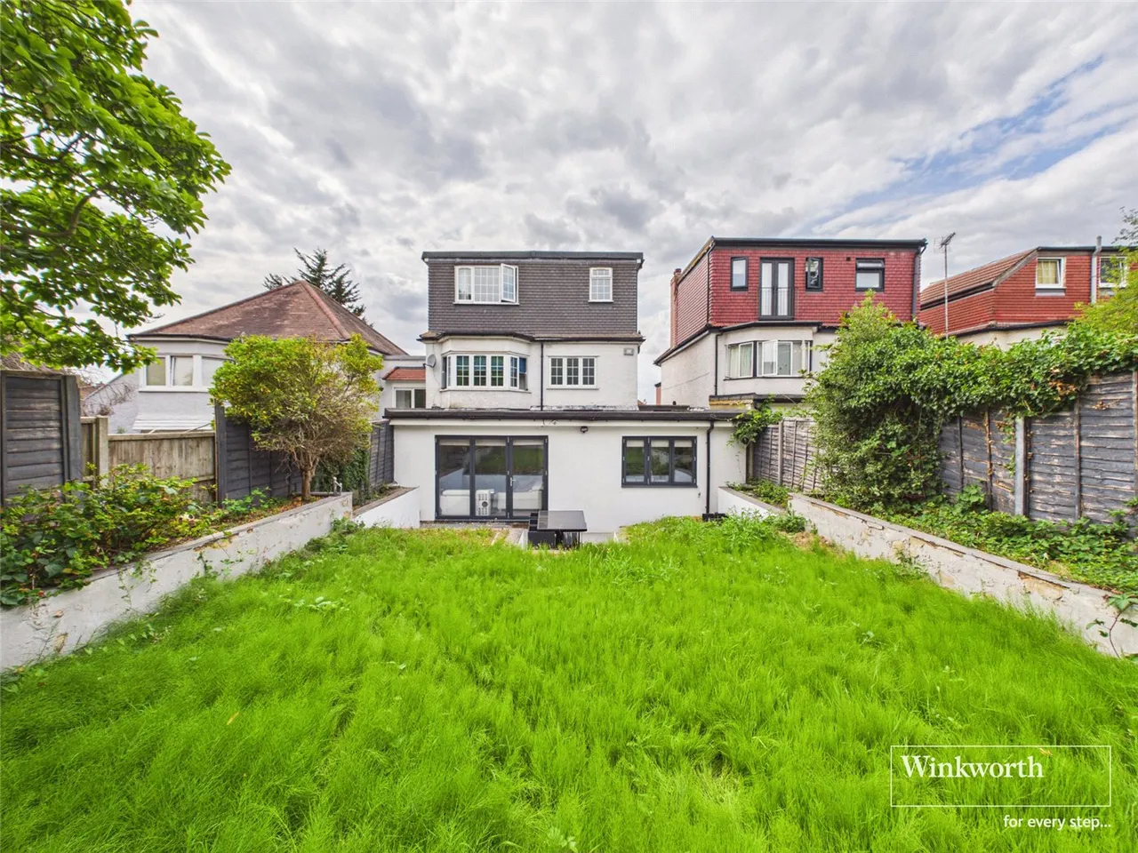 Colindeep Gardens, Hendon, London, United Kingdom, NW4, photo 12