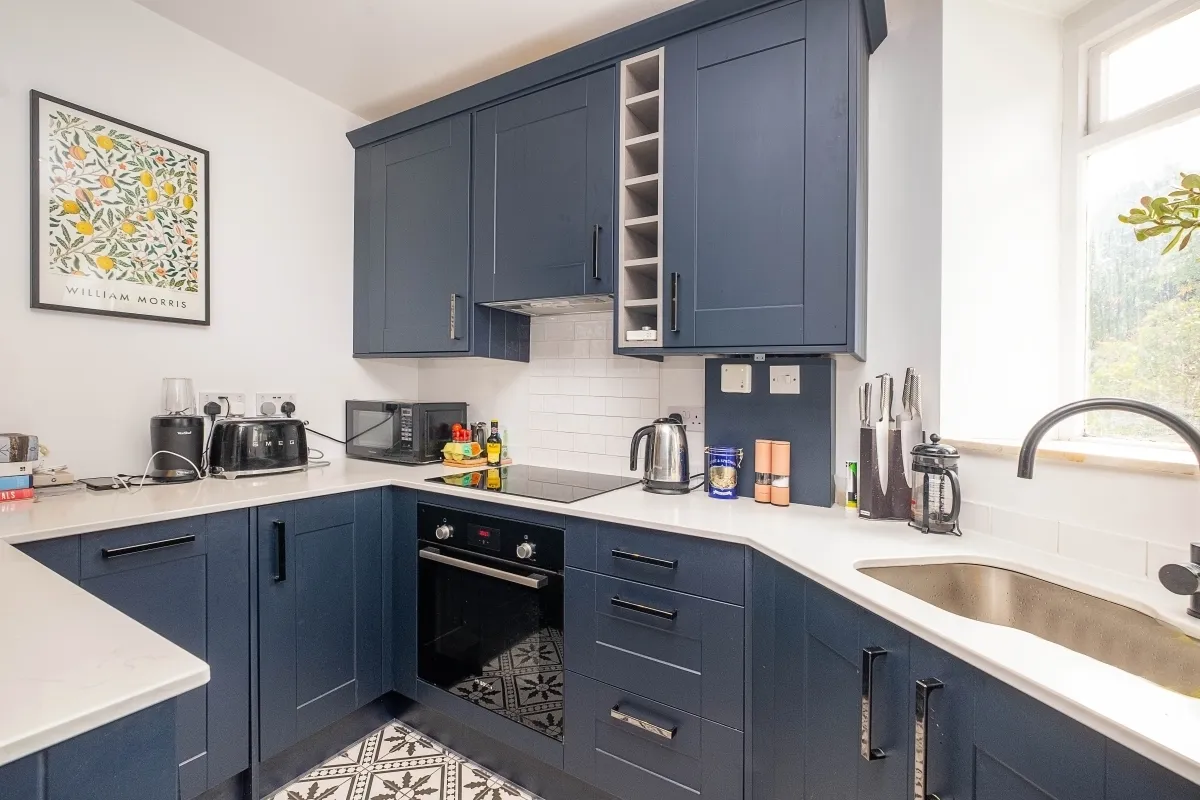 Uxbridge Road Kingston upon Thames KT1, photo 6