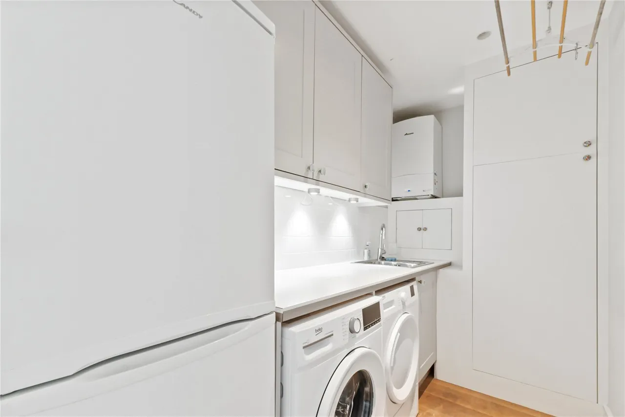 Weybourne Street, London, SW18, photo 10