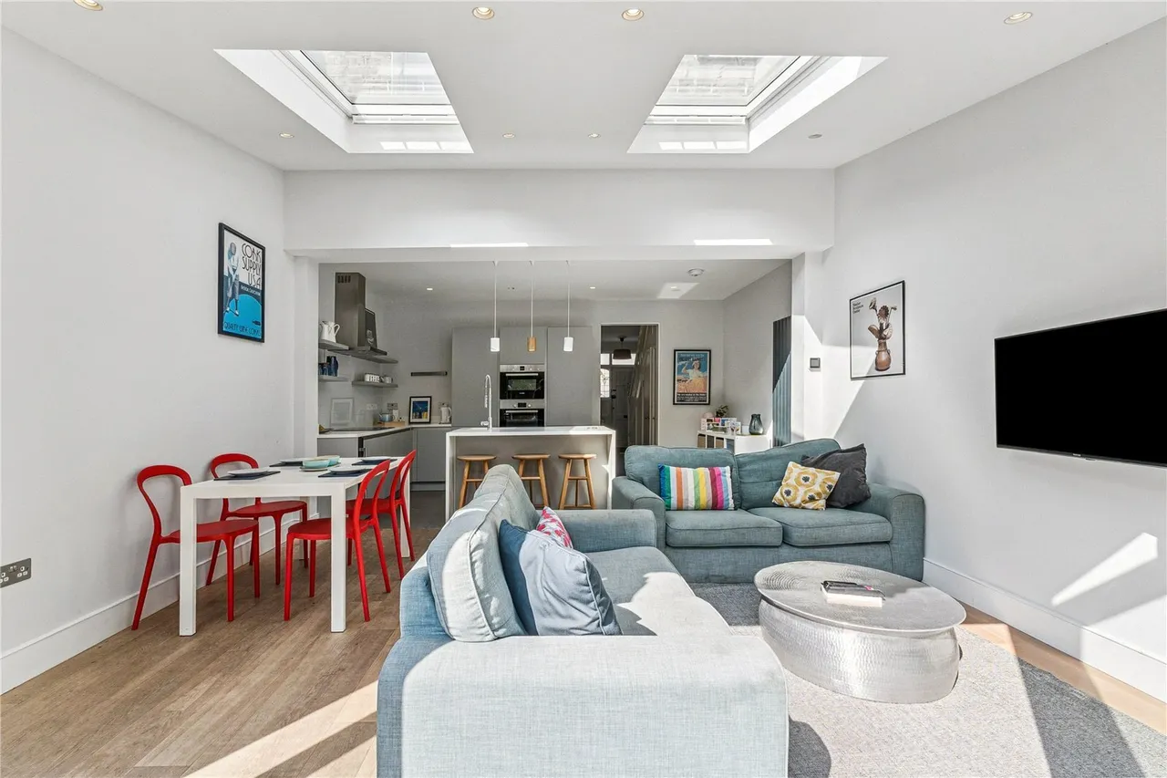 Weybourne Street, London, SW18, photo 4