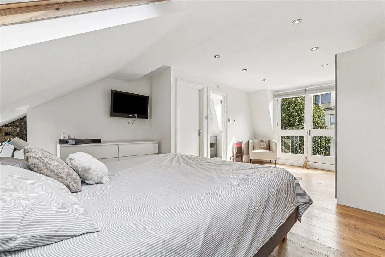 Weybourne Street, London, SW18, photo 8
