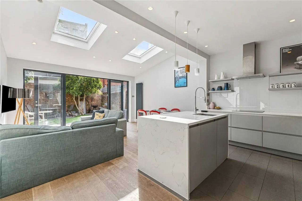 4 bed house for sale, Weybourne Street, London, SW18