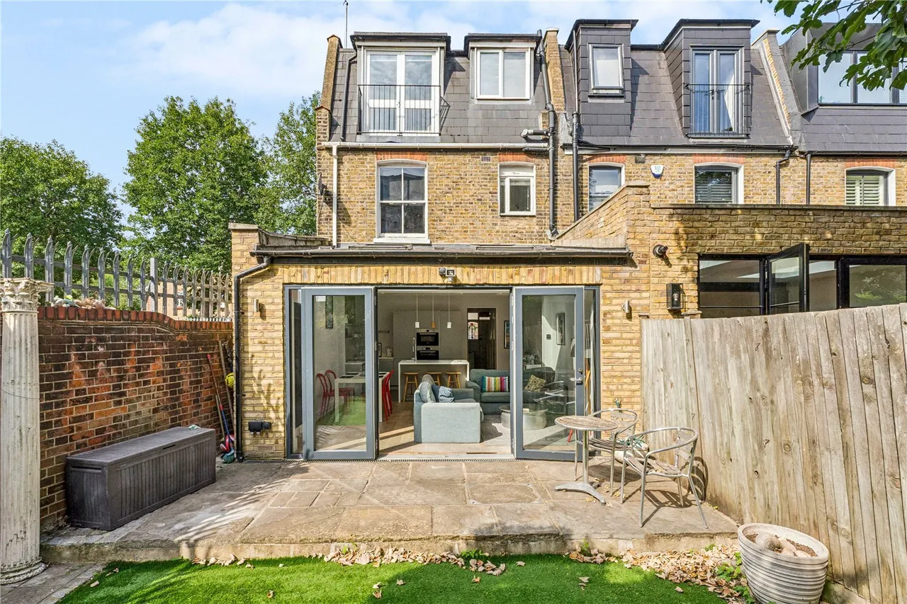 Weybourne Street, London, SW18, photo 11