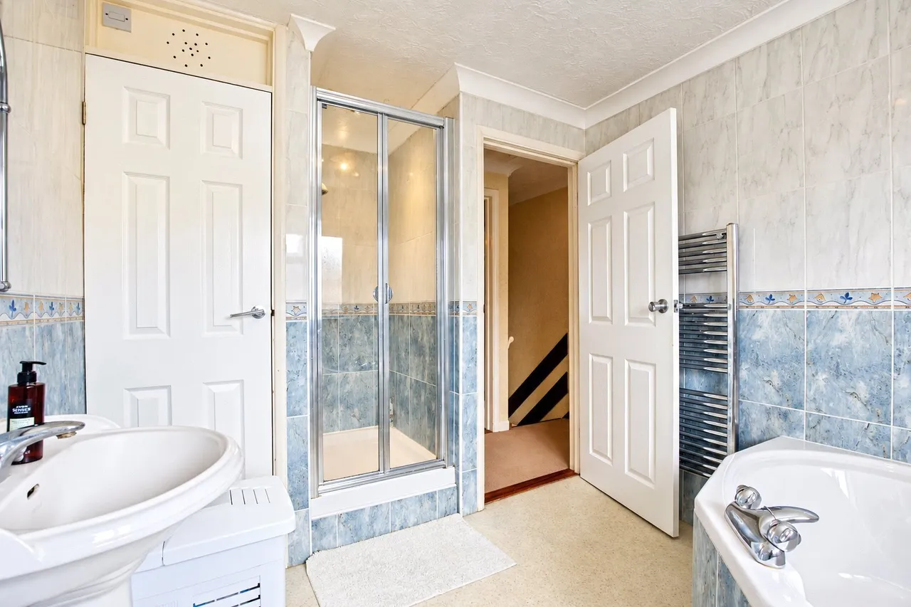 Maidstone Road, Rochester, ME1, photo 13