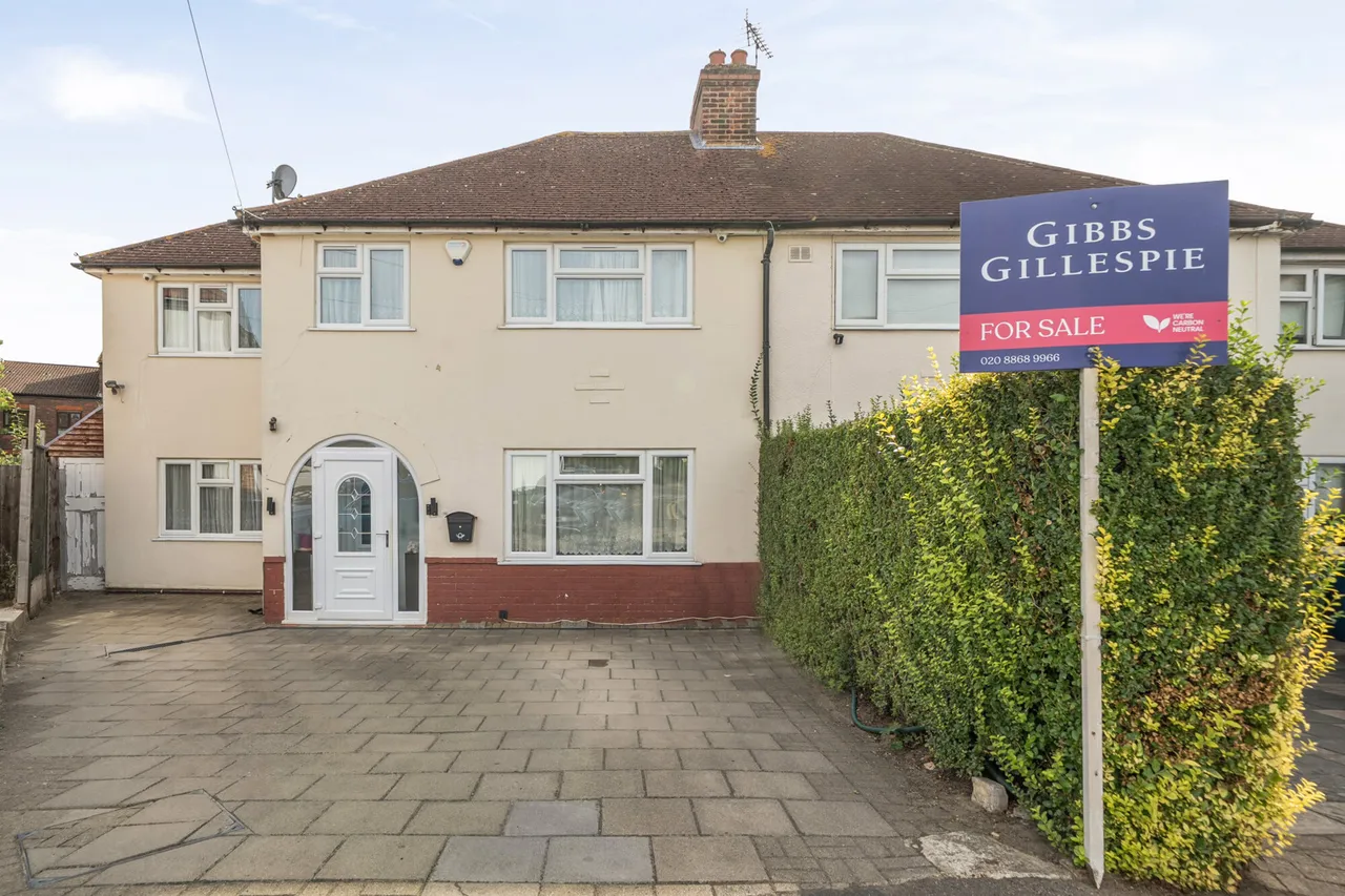 5 bed house for sale, Enderley Close, Harrow, HA3