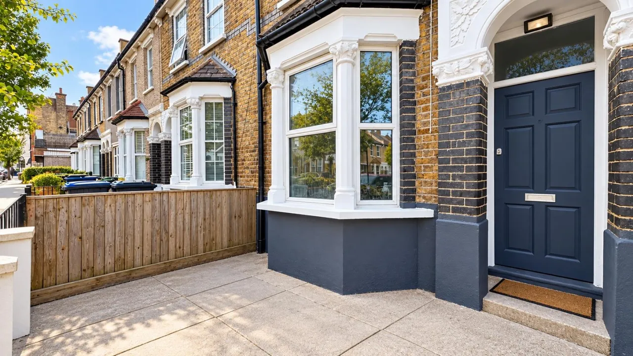 Dundee Road, London, SE25, photo 14