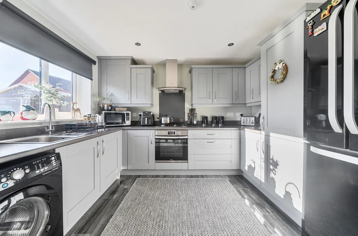 Hunts Grove Drive, Gloucester, GL2, photo 15