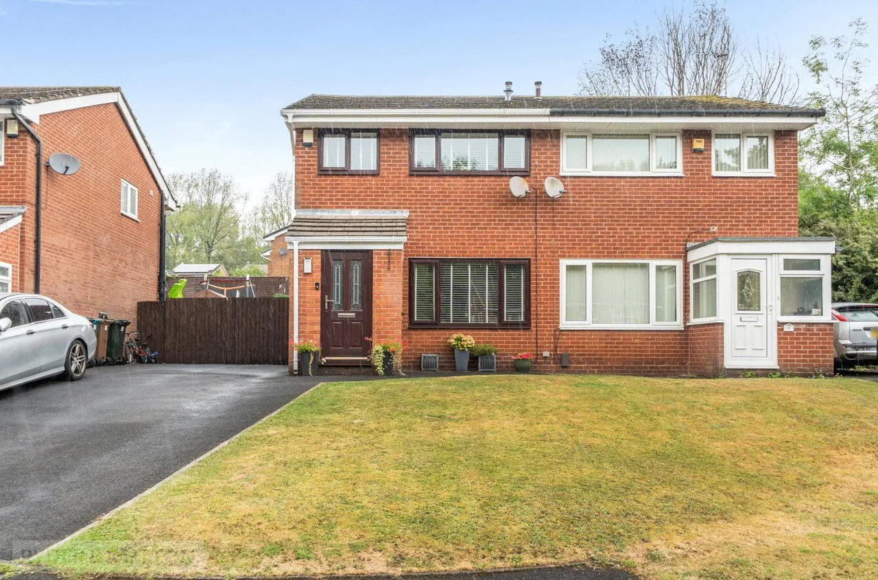 Foxglove Court, Shawclough, OL12, photo 15