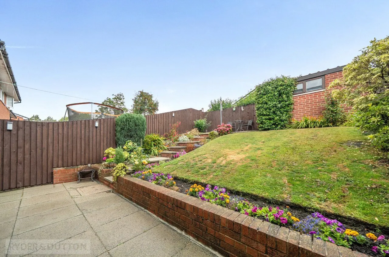 Foxglove Court, Shawclough, OL12, photo 14