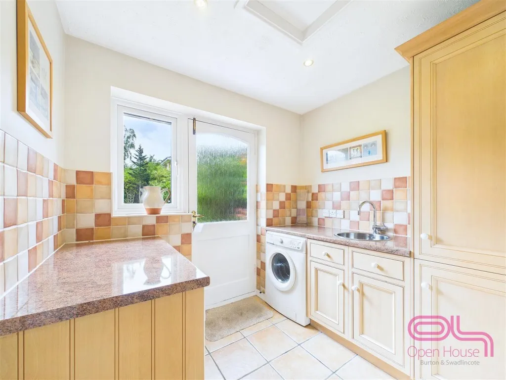 Bitham Court, Stretton, DE13, photo 14