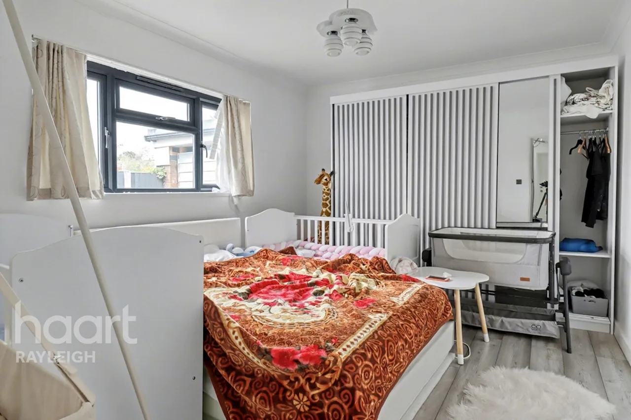 Rayleigh Road, Leigh-On-Sea, SS9, photo 9