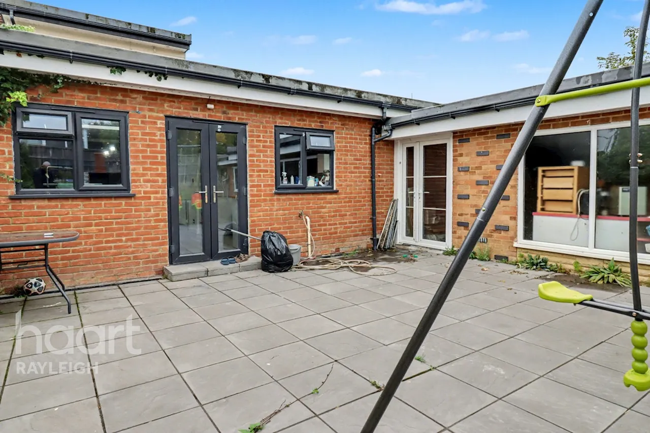 Rayleigh Road, Leigh-On-Sea, SS9, photo 15