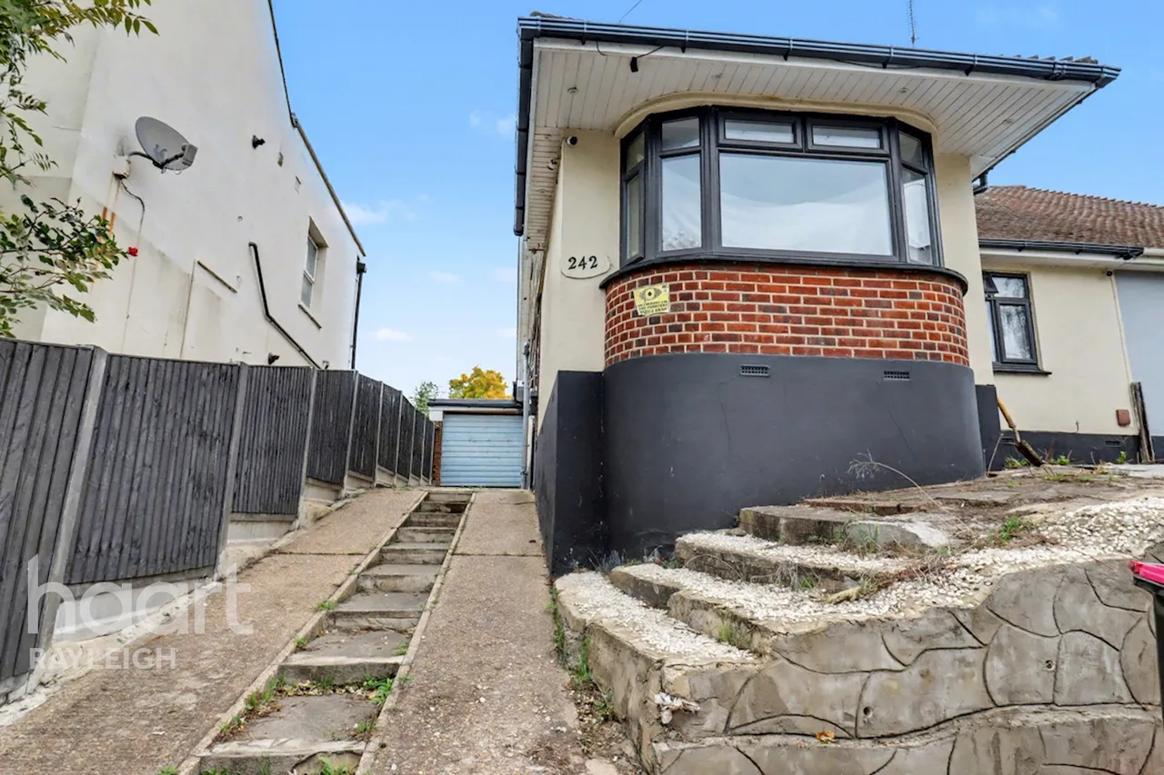 Rayleigh Road, Leigh-On-Sea, SS9, photo 19