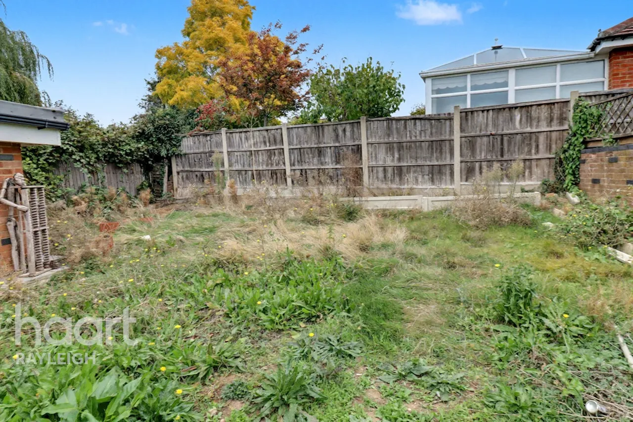 Rayleigh Road, Leigh-On-Sea, SS9, photo 17