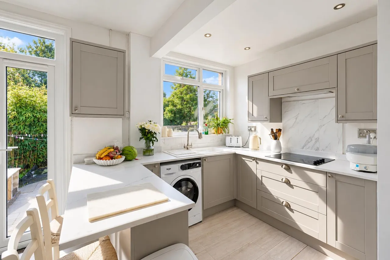 Elphinstone Avenue, Hastings, photo 14
