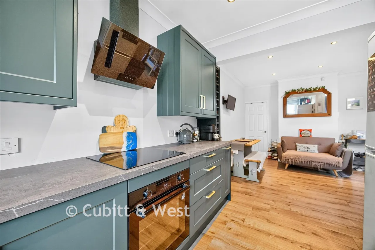 Eastfield Road, Southsea, PO4, photo 5