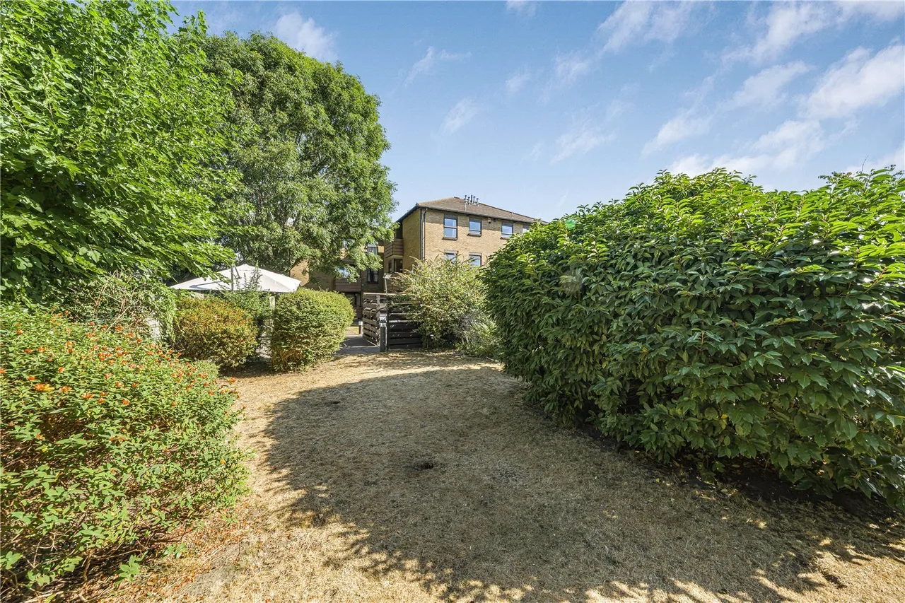 Field Lane, Teddington, TW11, photo 11