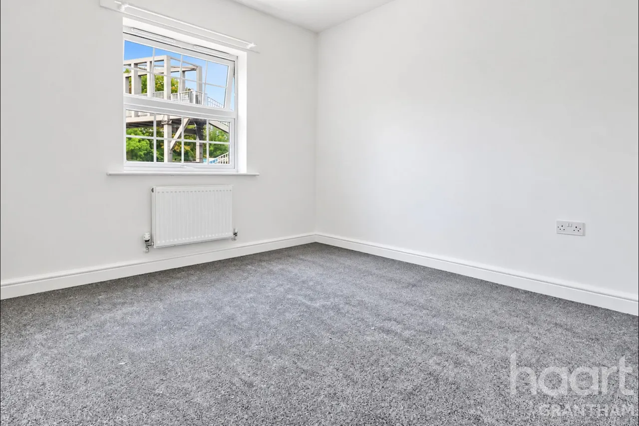 Blue Horse Court, Grantham, NG33, photo 9