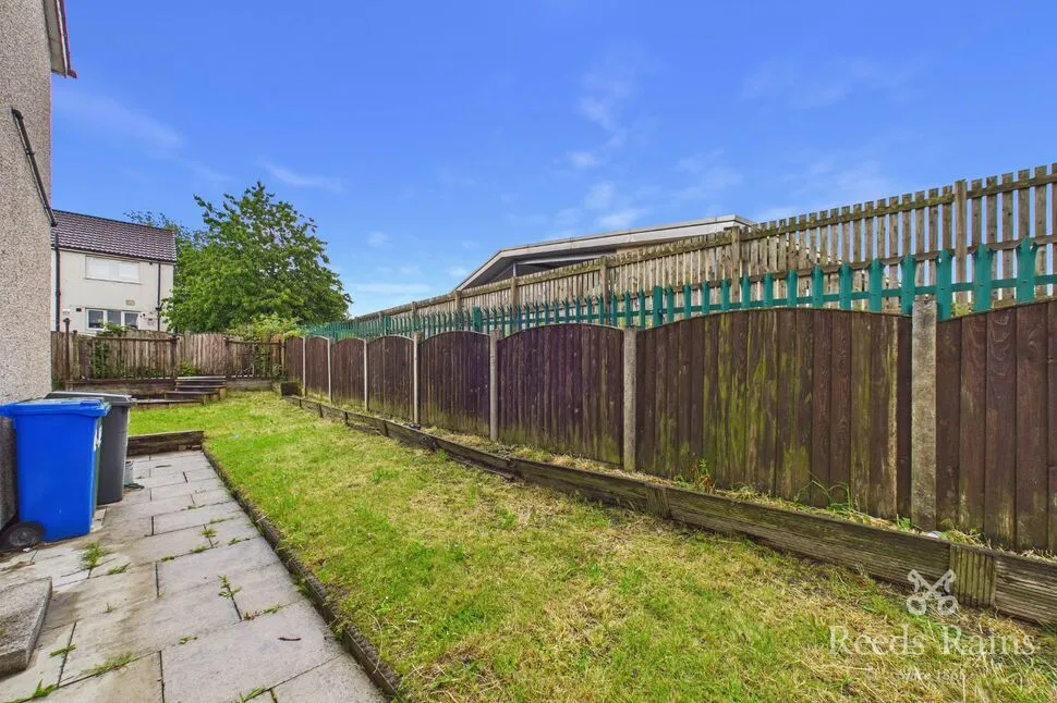 Fields Farm Road, Hyde, SK14, photo 12