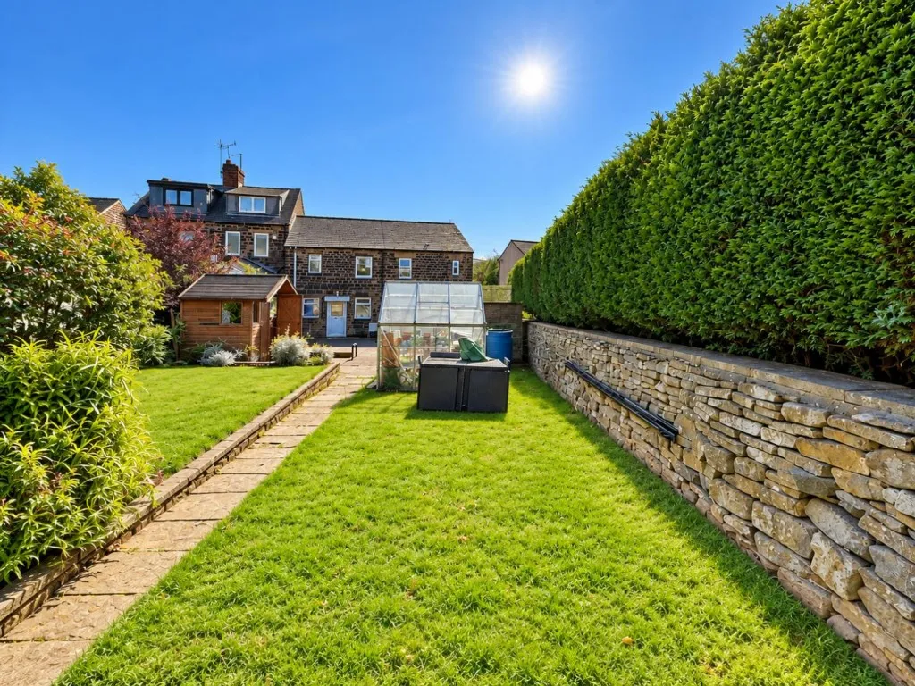 Manchester Road, Millhouse Green, photo 13