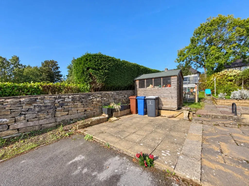 Manchester Road, Millhouse Green, photo 14