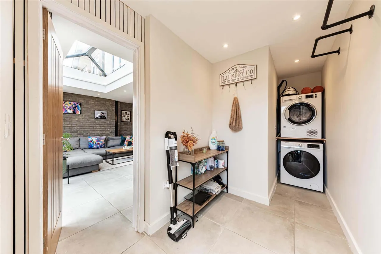 Coronation Crescent, Margate, Kent, CT9 5PW, photo 9