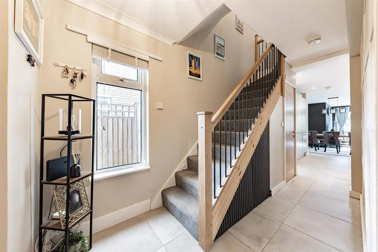 Coronation Crescent, Margate, Kent, CT9 5PW, photo 11