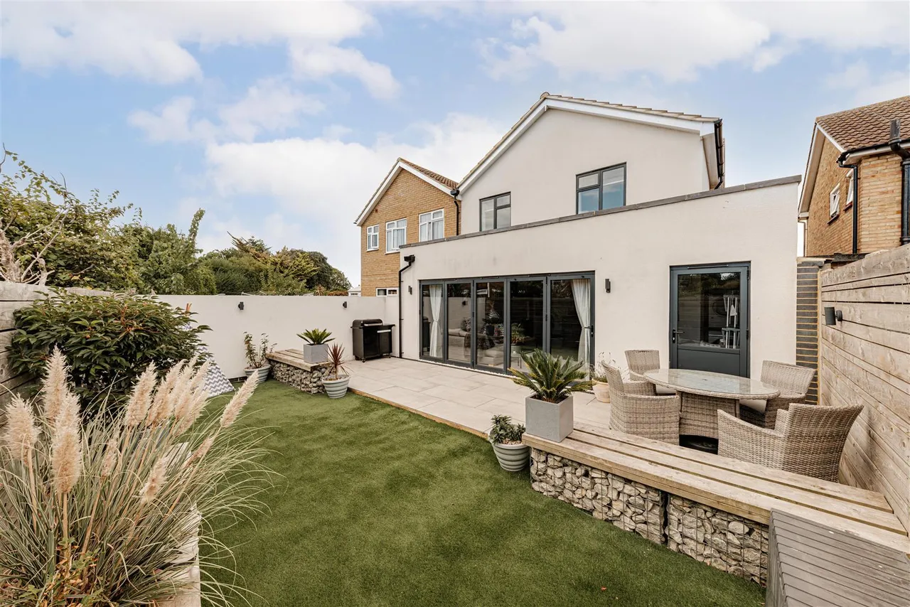 Coronation Crescent, Margate, Kent, CT9 5PW, photo 6