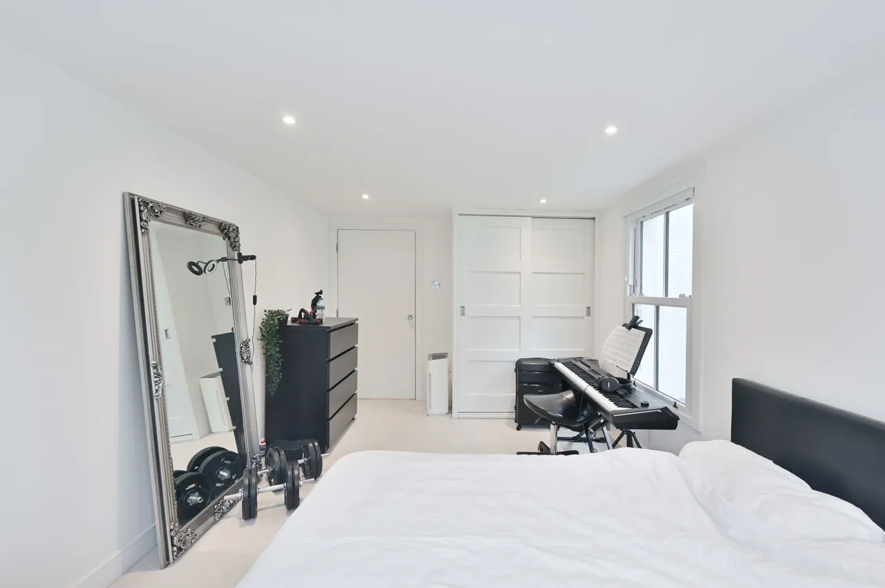 Apartment 3, 82 Meadow Road, London, photo 5