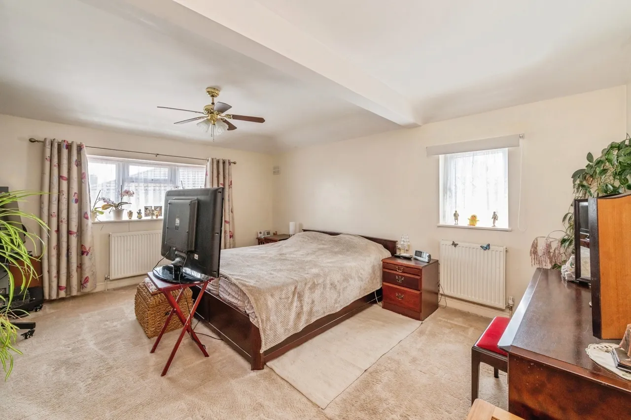 Templer Avenue, Grays, RM16, photo 16