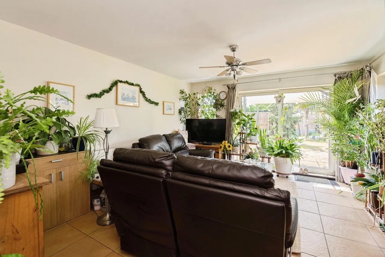 Templer Avenue, Grays, RM16, photo 13