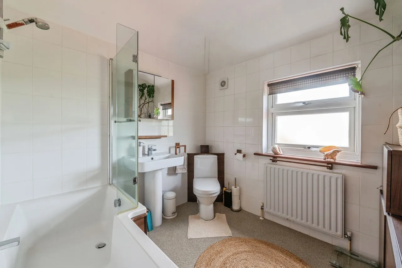 Templer Avenue, Grays, RM16, photo 15