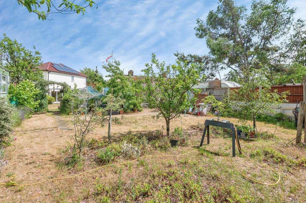 Templer Avenue, Grays, RM16, photo 24