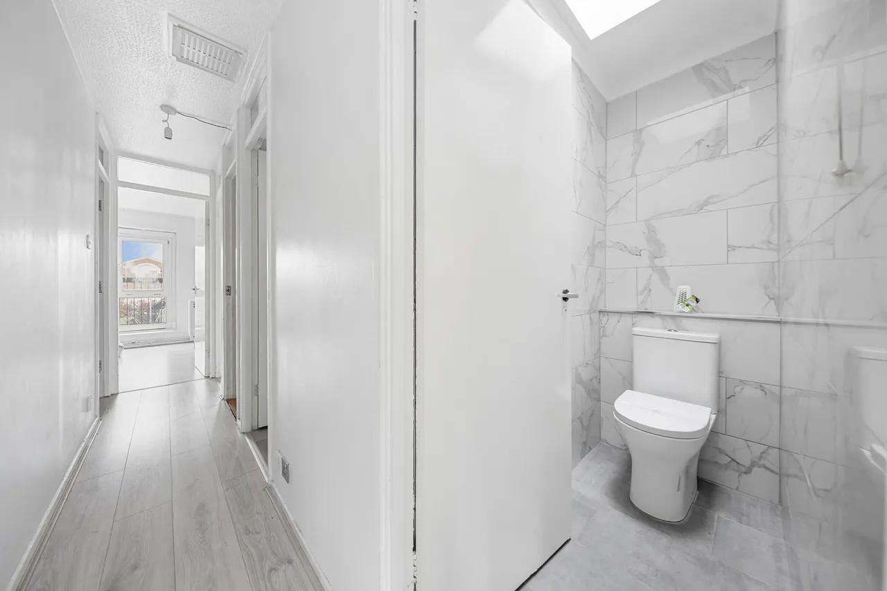 First and second floor, 20 Knights Close, London, E9 6EW, photo 7