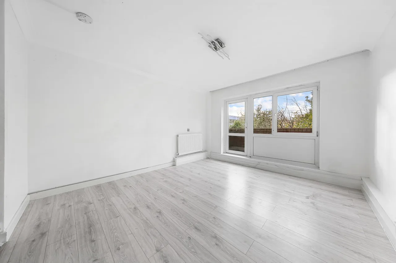 First and second floor, 20 Knights Close, London, E9 6EW, photo 2