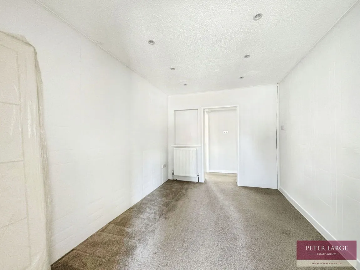 Rhuddlan Road, Rhyl, Denbighshire, LL18 2PW, photo 7