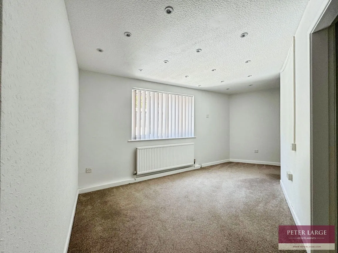 Rhuddlan Road, Rhyl, Denbighshire, LL18 2PW, photo 9