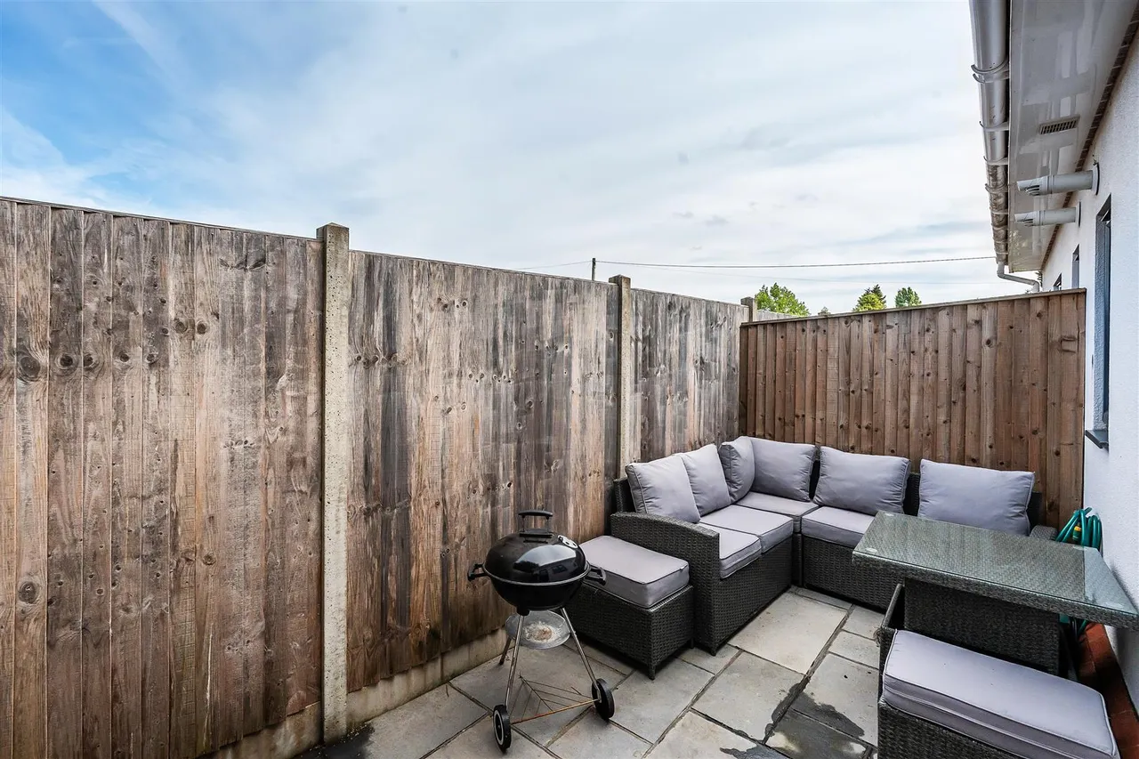 Leatherhead Road, Great Bookham, KT23, photo 4