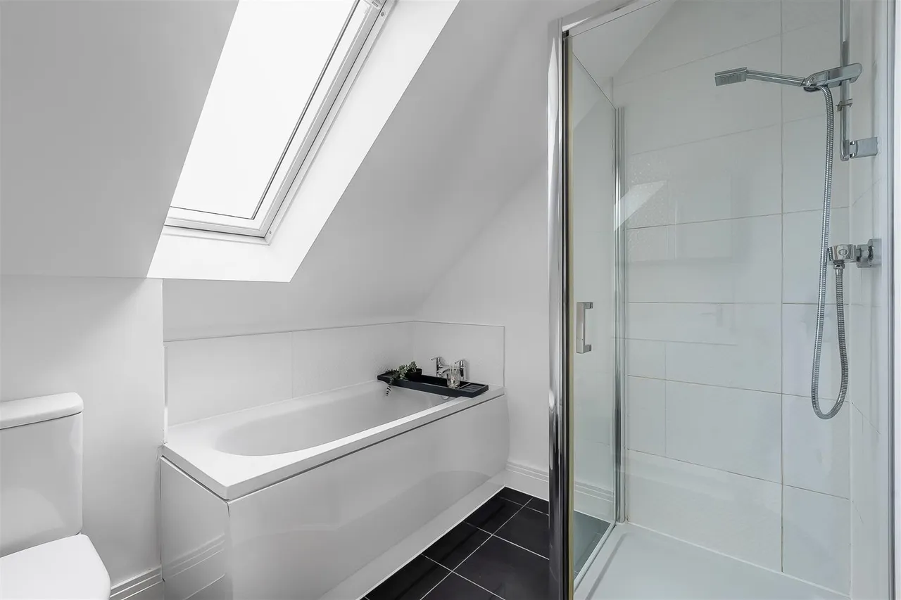 Leatherhead Road, Great Bookham, KT23, photo 11