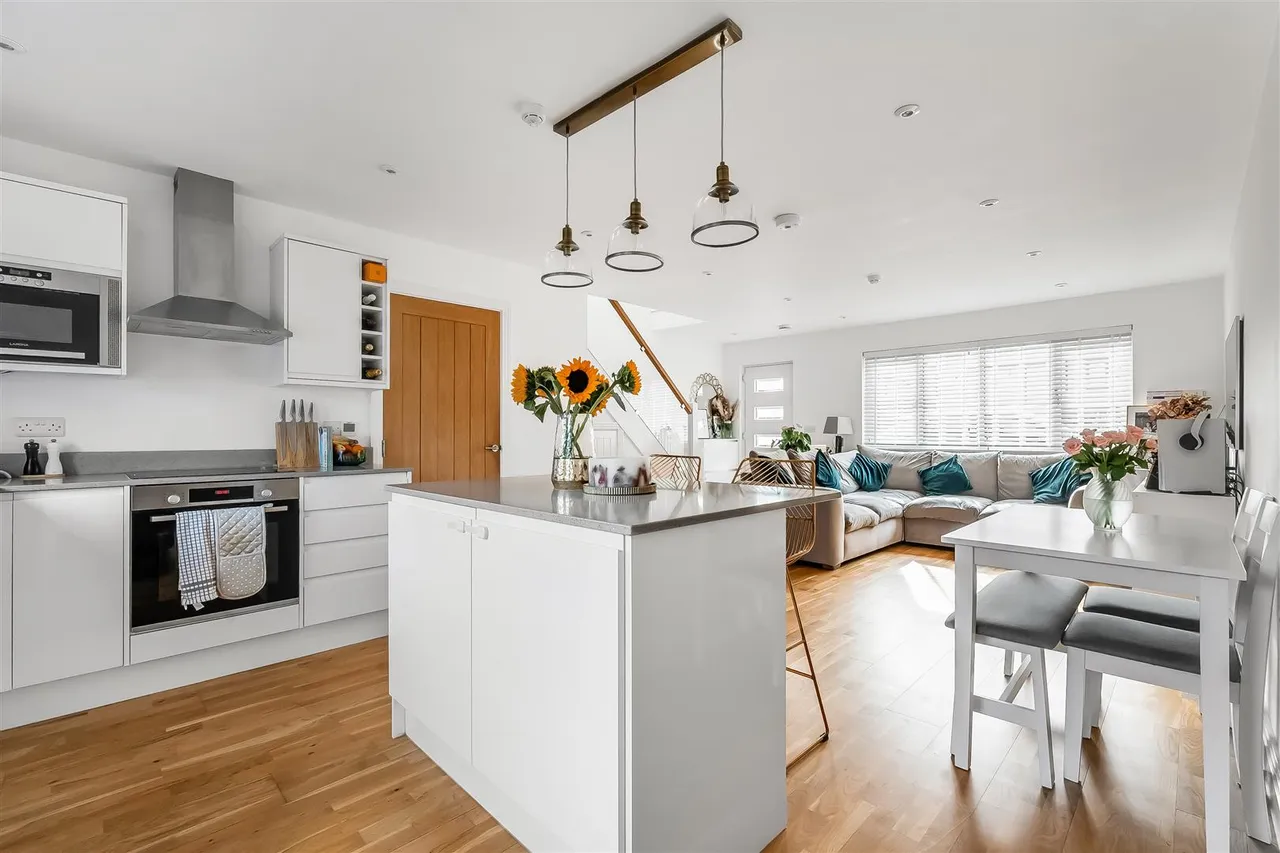Leatherhead Road, Great Bookham, KT23, photo 6