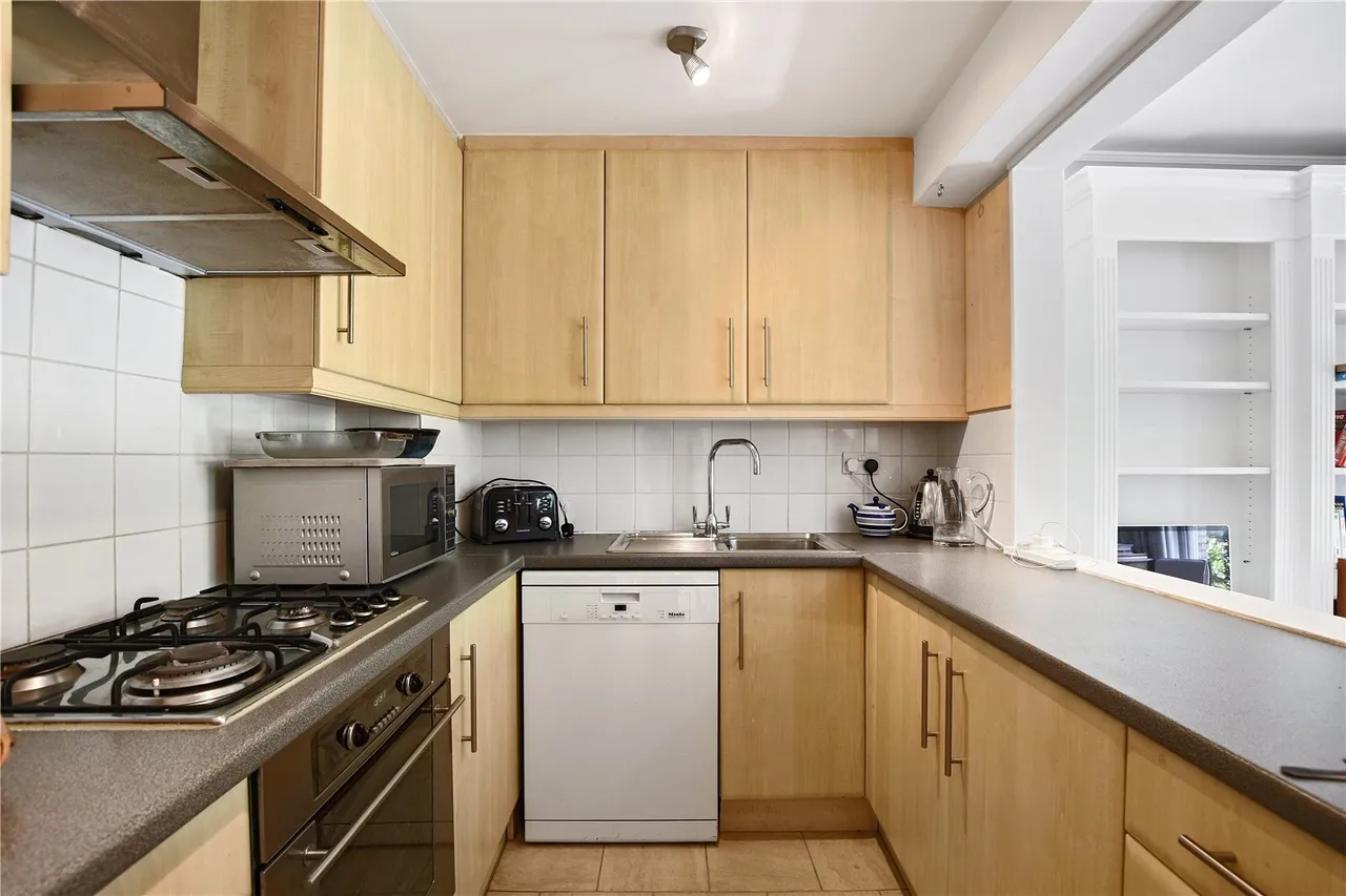 Vicarage Gate, Kensington, W8, photo 3